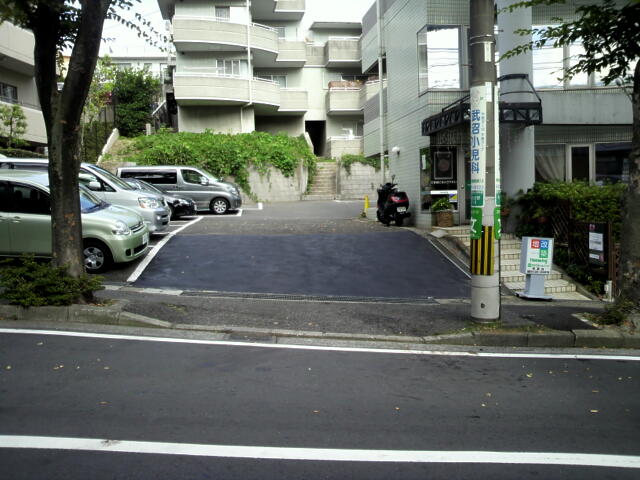 駐車場のオーバーレイ工事(完成)